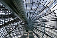 [#240s] Spiraltrappa