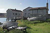 [#931] Kajskjul, tr�hus, tr�b�tar, gr�nt gr�s